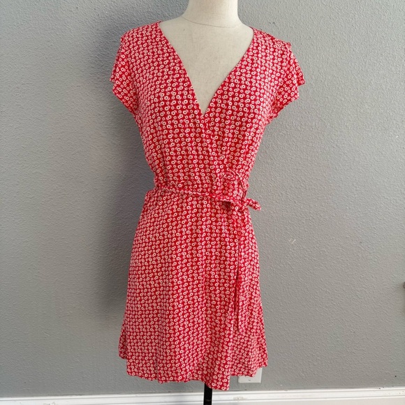 Aerie Floral wrap dress Size XS EUC - Picture 3 of 8